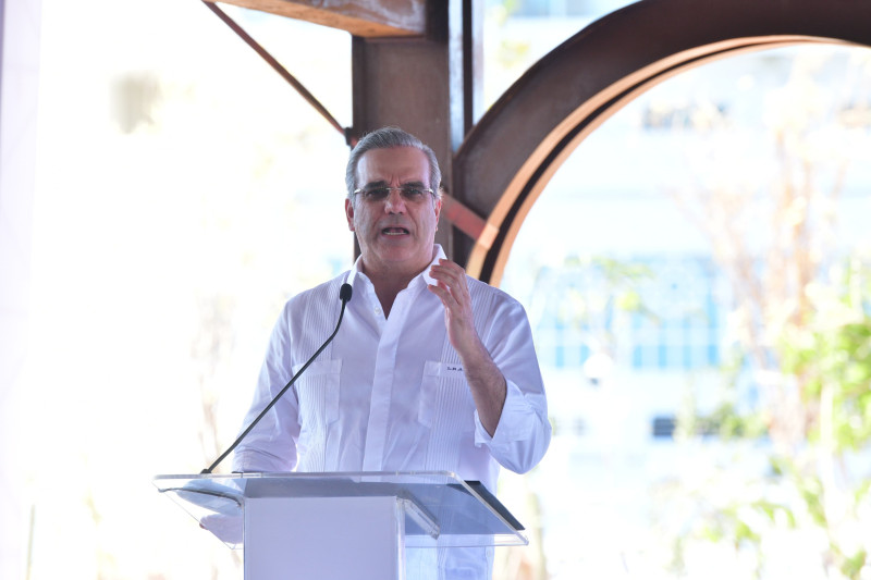 Abinader prevé Cabo Rojo recibirá un millón de cruceristas en 2026